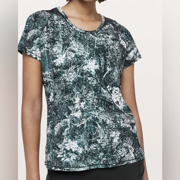 Lululemon Seek The Heat Short Sleeve Top, Size 10 - Picture 2 of 6